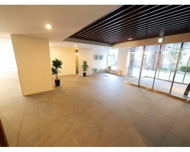 Grantail Yoyogi - Exterior - ["Floor", "Property", "Flooring"]