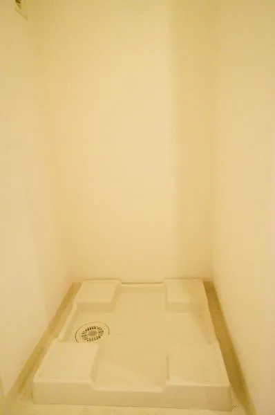 Brillia Ist Sangenjaya Ivy Terrace - Interior - ["Flooring", "Floor", "Tile Flooring"]