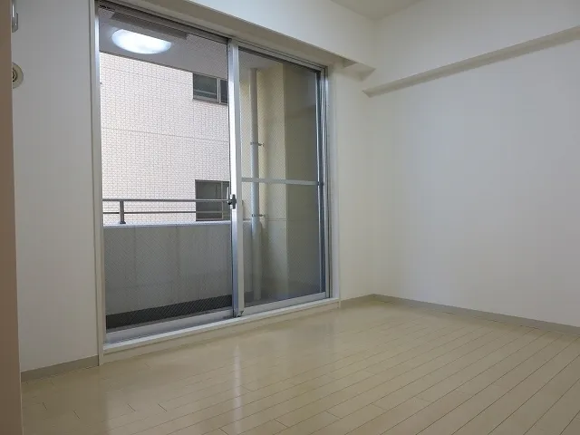 Doue Shinkawa - Interior - ["Flooring", "Floor", "Ceiling"]