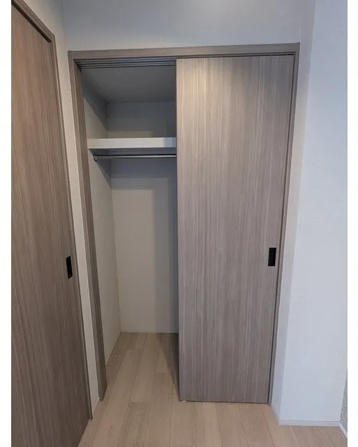 Grande Ikebukuro Honcho - Interior - ["Hardwood", "Wood stain", "Wood flooring"]