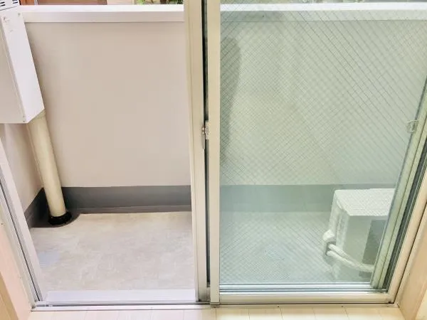 City Forest Morishita - Interior - ["Floor", "Glass", "Composite material"]