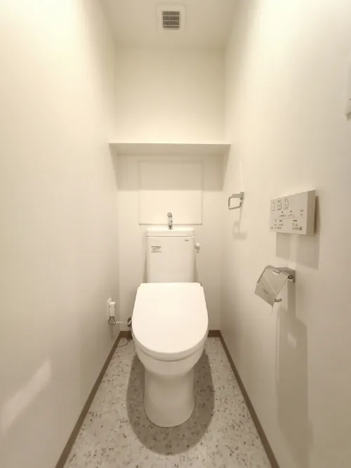 Belle Maison Nakamurabashi North NW - Interior - ["Toilet seat", "Toilet", "Flooring"]
