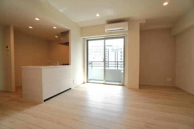 Clarity Bunkyo Yushima - Interior - ["Flooring", "Floor", "Wood flooring"]