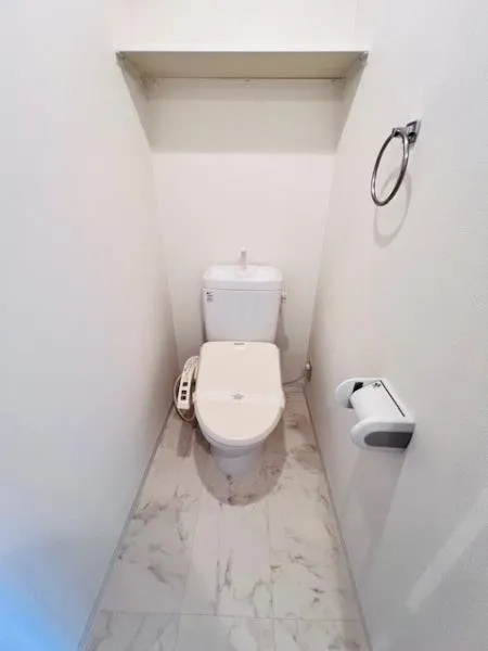 SS.FLAT Kagurazaka South - Interior - ["Toilet seat", "Toilet", "Plumbing fixture"]