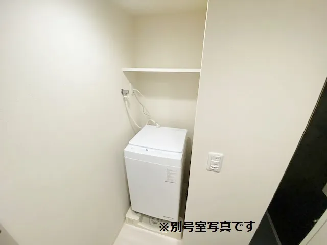 Presence Gene Asakusa East - Interior - ["Flooring", "Floor", "Room"]
