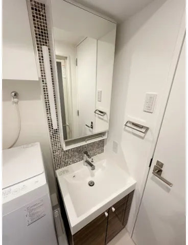 ZOOM East Kanda - Interior - ["Interior design", "Flooring", "Plumbing fixture"]