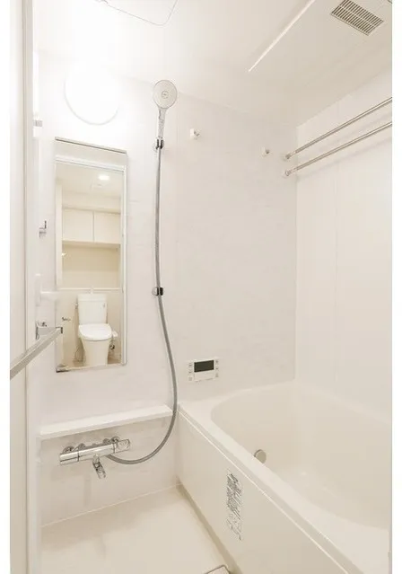 Comforia Higashiueno - Interior - ["Bathtub", "Plumbing fixture", "Building"]