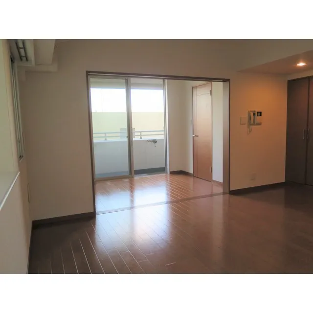 Neo Mime Bunkyo Otowa - Interior - ["Window", "Door", "Building"]