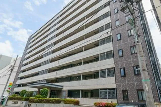 Lapyuta - Exterior - ["Building", "Plant", "Property"]