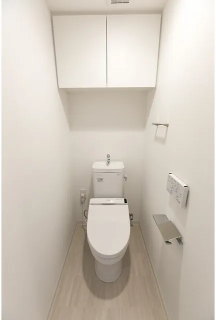 City Current Daikanyama - Interior - ["Toilet seat", "Toilet", "Plumbing fixture"]