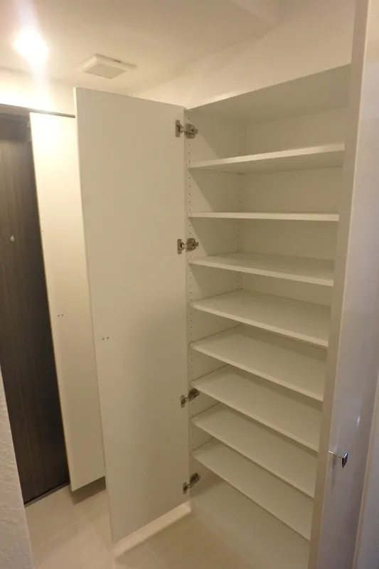 Sky Court Kuramae II - Interior - ["Wood", "Flooring", "Interior design"]