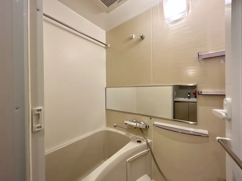 Log Togoshi - Interior - ["Plumbing fixture", "Bathroom", "Flooring"]