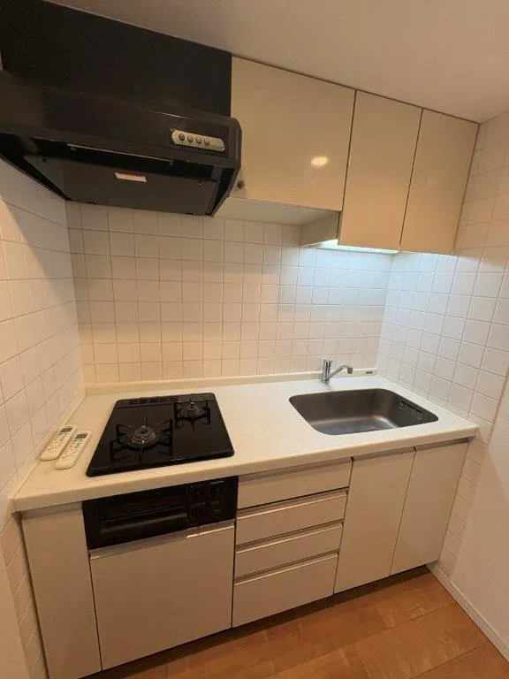 Central Crib Roppongi III - Interior - ["Flooring", "Floor", "Major appliance"]
