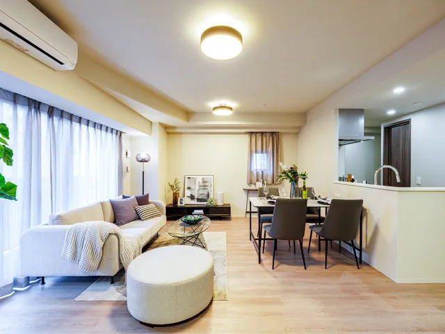 Duo Flatz Itabashi Oyama - Interior - ["Interior design", "Ceiling", "Light fixture"]