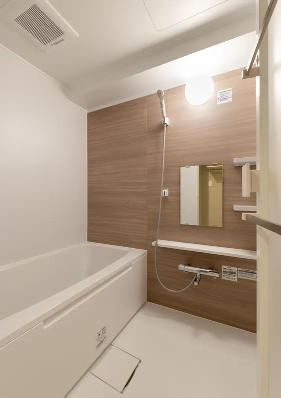 Highcast Oyama - Interior - ["Flooring", "Plumbing fixture", "Floor"]