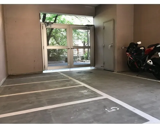 Breezvale Higashiyama - Other - ["Floor", "Flooring", "Door"]