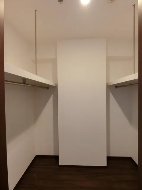 Nibancho Terrace - Interior - ["Wall", "Wood", "Flooring"]