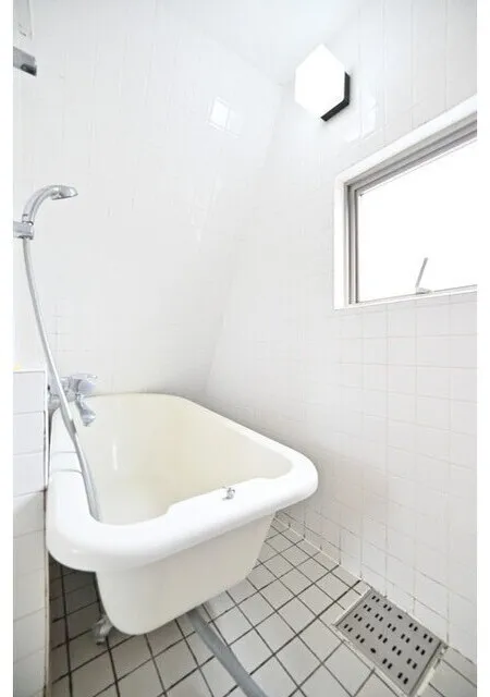 Maple Shin Nakano - Interior - ["Plumbing fixture", "Plumbing", "Bathroom"]