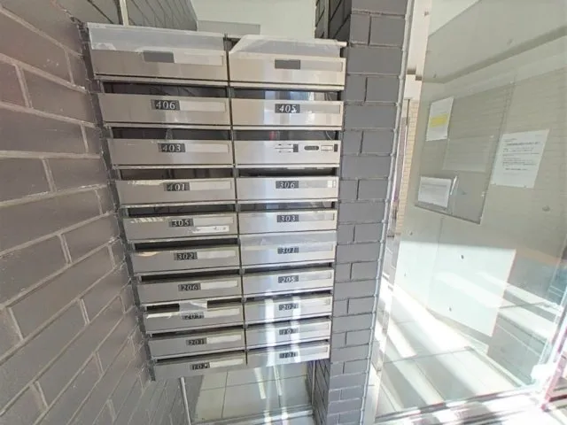 El Stanza Nakano Arai - Exterior - ["Composite material", "Silver", "Tile Flooring"]