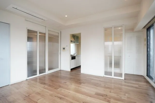 Axia Ikebukuro - Interior - ["Wood flooring", "Floor", "Flooring"]