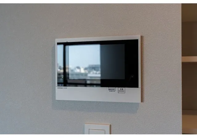 Well Square Shinjuku Toyama - Interior - ["Electronic device", "Display device", "Technology"]