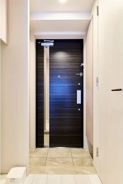 Lefon Progres Akabane Marks - Interior - ["Wood", "Flooring", "Door"]