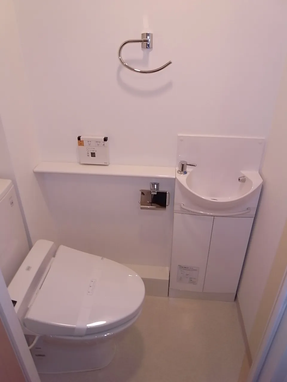 Doue Ginza East I - Interior - ["Plumbing fixture", "Bathroom", "Toilet seat"]