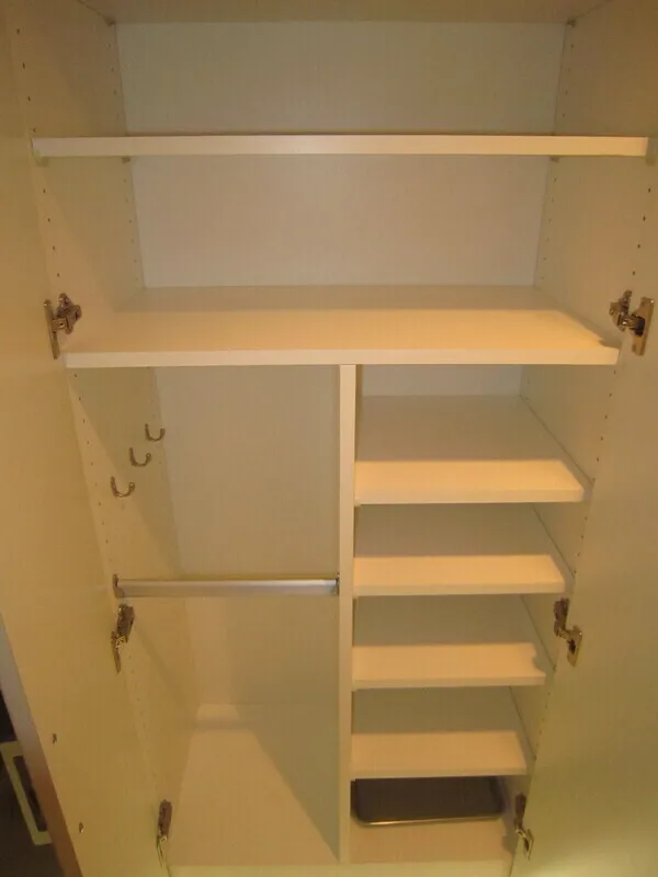 Concieria Nishi Shinjuku TOWER'S WEST - Interior - ["Shelving", "Design", "Wood stain"]