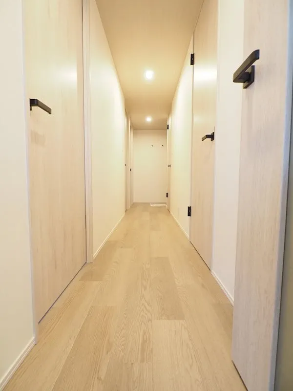 Residia Tower Kamiikebukuro (Tower Building) - Interior - ["Flooring", "Wood flooring", "Floor"]