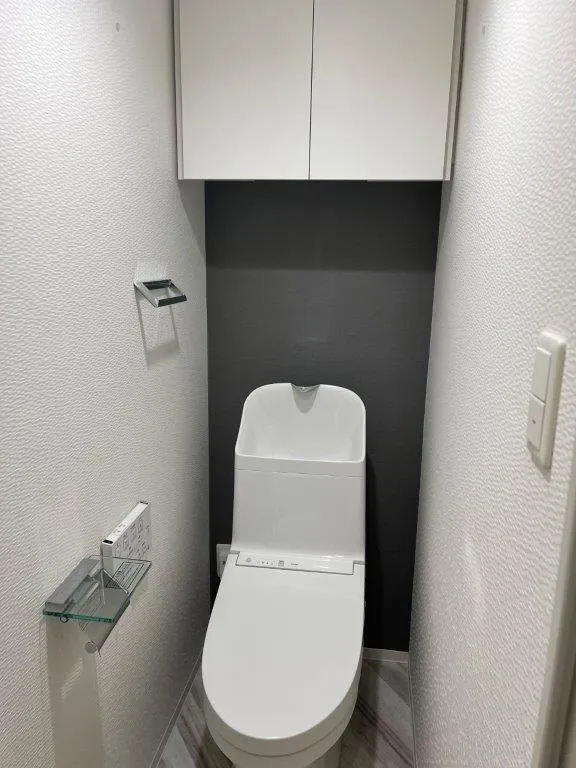 LiveFlat Togoshi - Interior - ["Automotive design", "Armrest", "Flooring"]