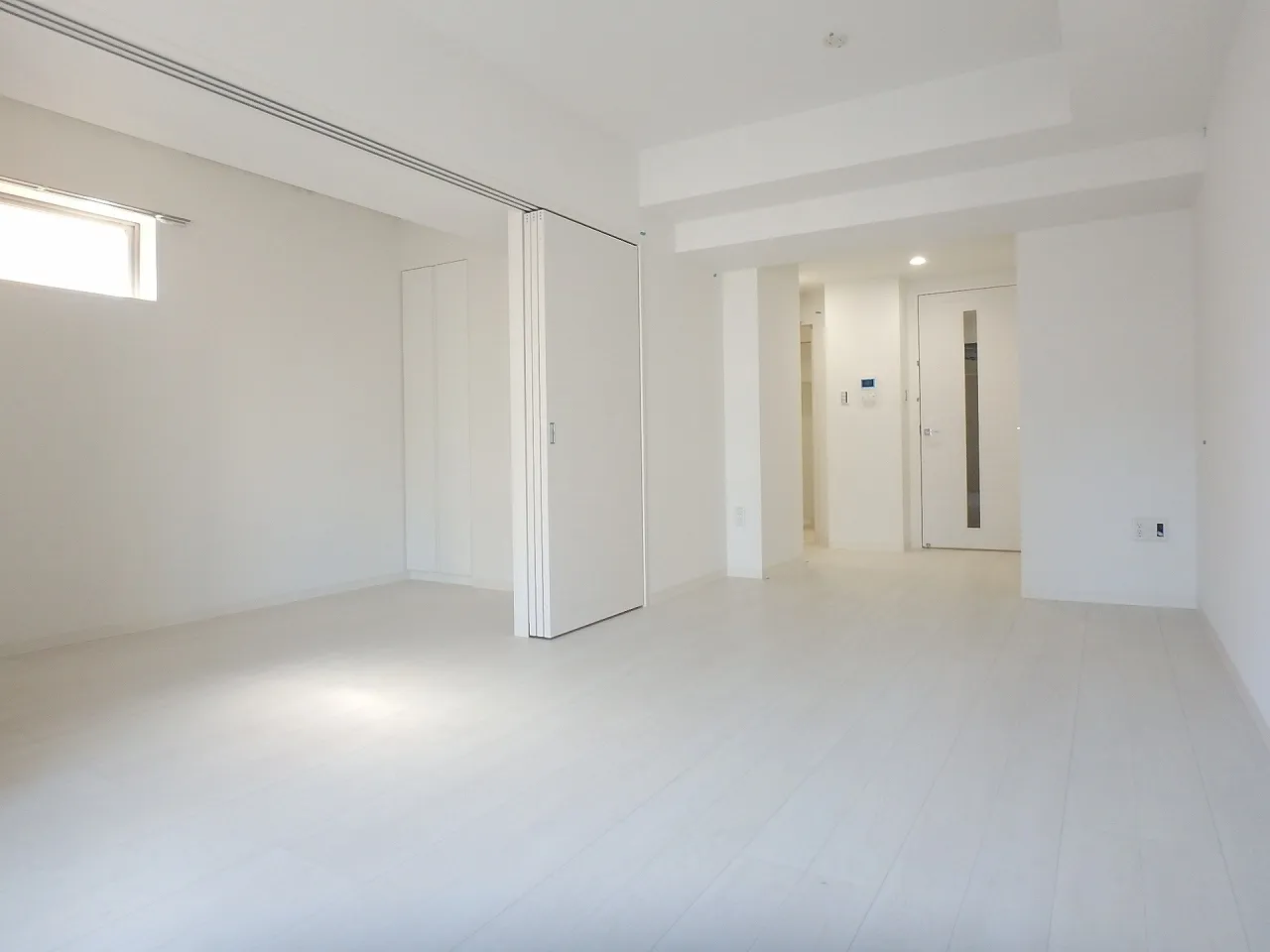 HF Ryogoku Residence - Interior - ["Fixture", "Wood", "Door"]