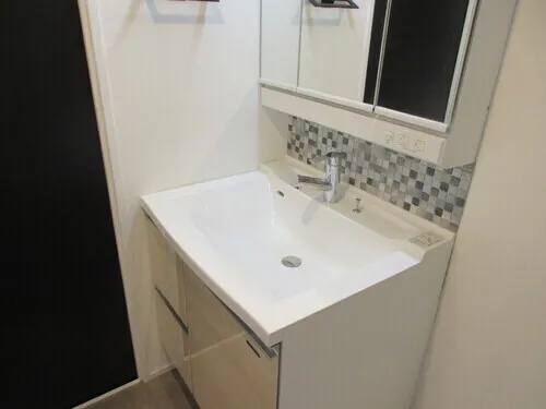 Löwenheim Tokiwadai - Interior - ["Bathroom Sink", "Plumbing fixture", "Bathroom cabinet"]