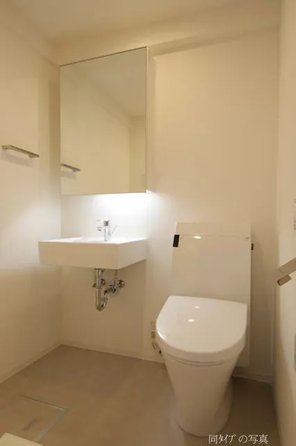 Uni Terrace Sangenjaya - Interior - ["Property", "Building", "Fixture"]