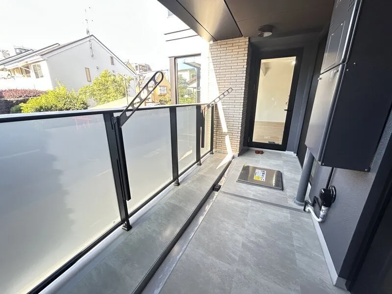 The Lions Ookayama - Interior - ["Composite material", "Apartment", "Glass"]