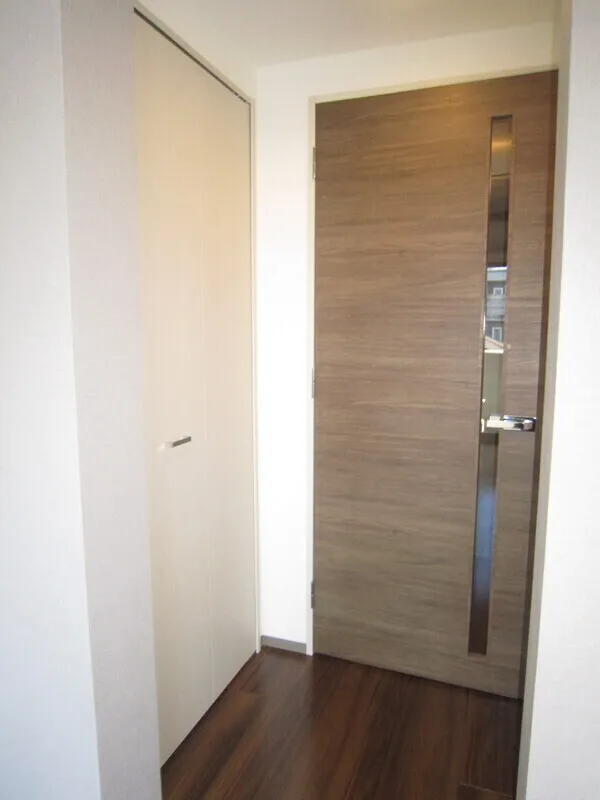 Casa Splendid Shin-Nakano - Interior - ["Wood", "Flooring", "Floor"]