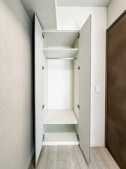 Brookside Residence Kiba - Interior - ["Wood", "Flooring", "Floor"]