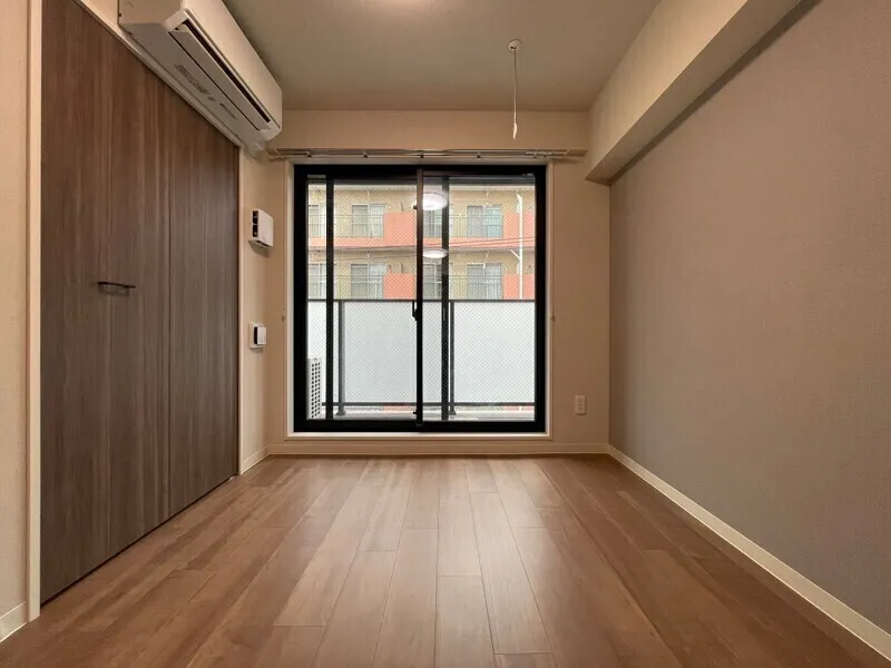LUMIEC un Toyocho - Interior - ["Flooring", "Floor", "Wood flooring"]