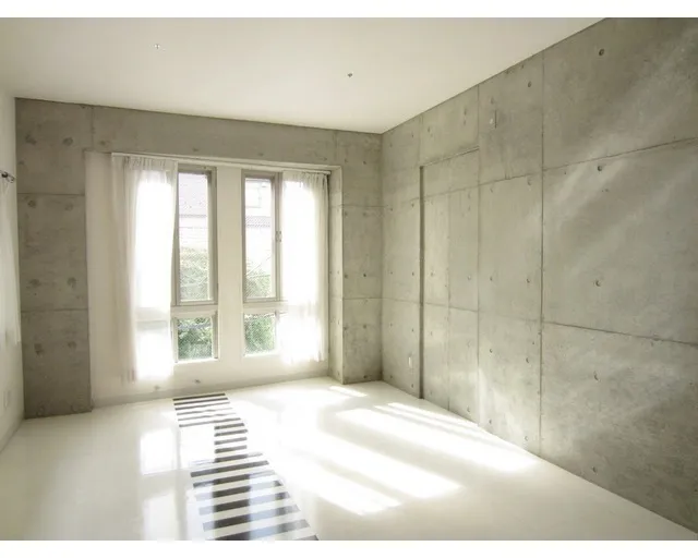 Scalar Sukumo - Interior - ["Window", "Building", "Rectangle"]
