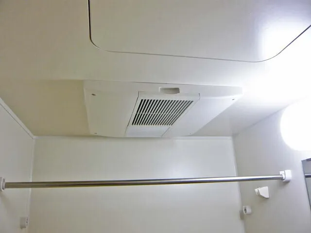 Comforia Higashinakano - Interior - ["Ceiling", "Silver", "Plaster"]