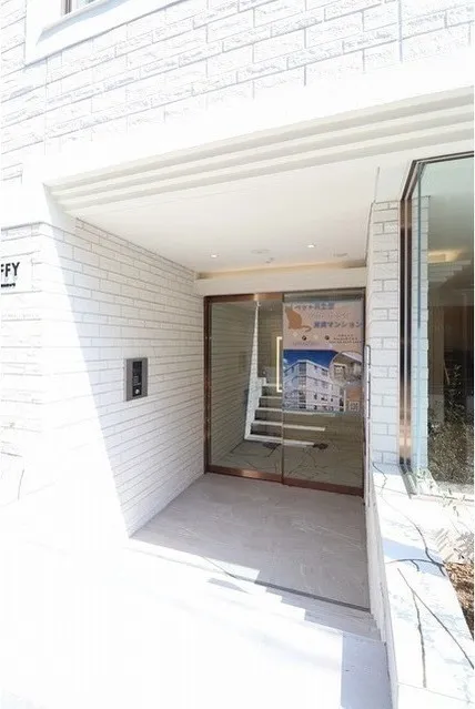 Chez Moi Shirokane Takanawa - Exterior - ["Composite material", "Stairs", "Building material"]
