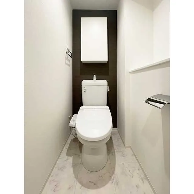Zinnia Asakusa - Interior - ["Plumbing fixture", "Toilet", "Toilet seat"]