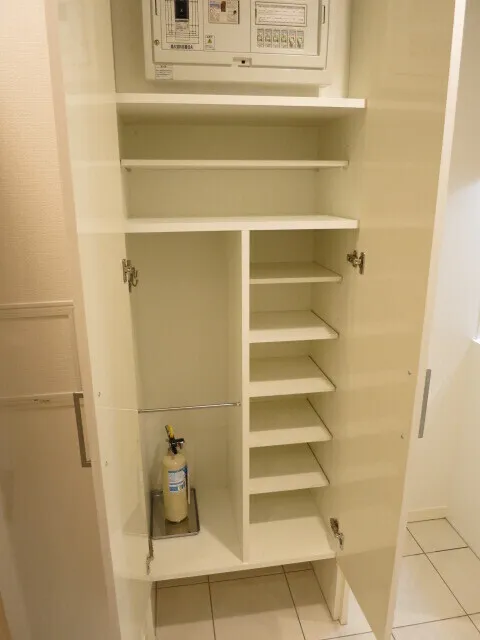 KDX Residence Oyama - Interior - ["Wood", "Flooring", "Interior design"]