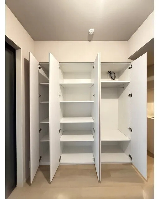 Wellis Urban Sumiyoshi West - Interior - ["Wood", "Flooring", "Floor"]