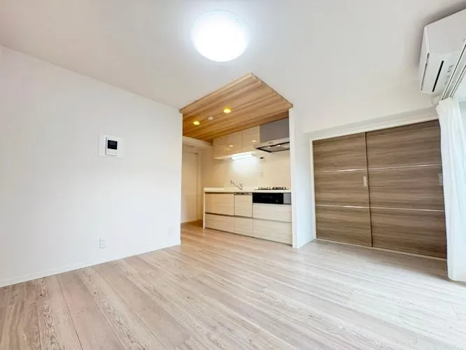 Palacion Shiinamachi Room 205