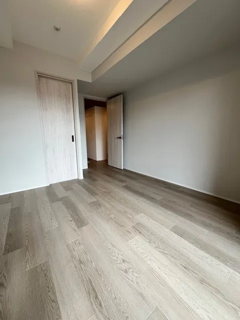 Residia Tower Kamiikebukuro (Tower Building) - Interior - ["Flooring", "Floor", "Wood flooring"]
