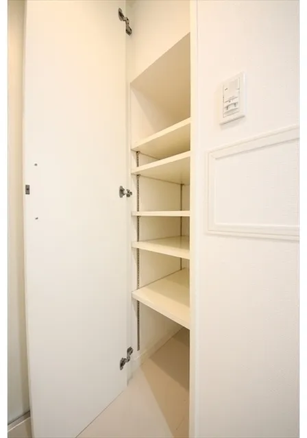 Castalia SuitenguⅡ - Interior - ["Wood", "Flooring", "Interior design"]
