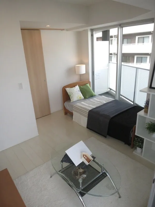 Residence Yukitani Otsuka - Interior - ["Flooring", "Interior design", "Floor"]