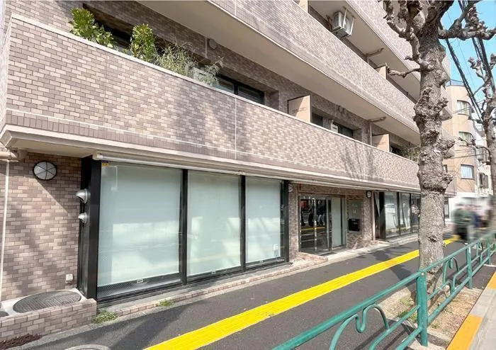 Lions Mansion Setagaya Bajikoen Rooms B101, 101, and 103