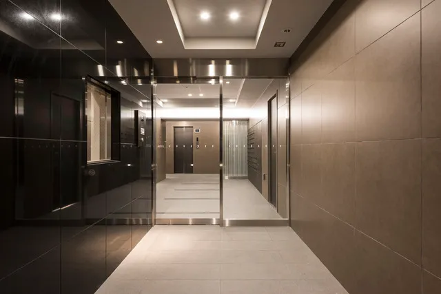 Boa Vista Monzen Nakamachi - Exterior - ["Ceiling", "Building", "Architecture"]