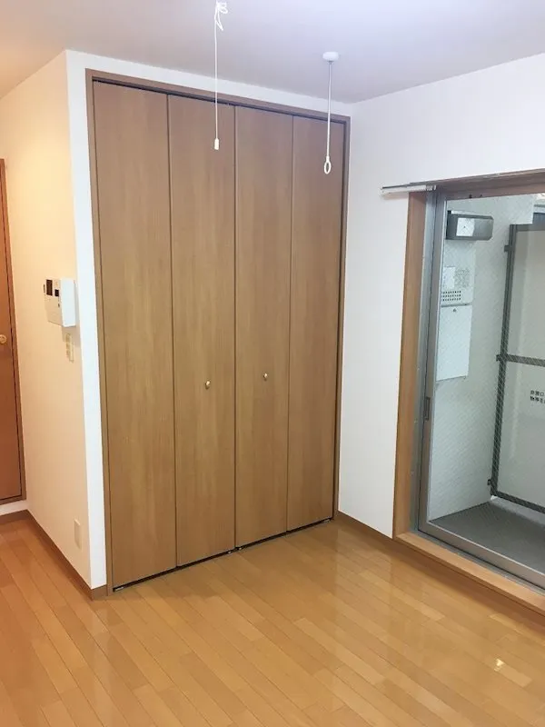 Belaire Meguro - Interior - ["Fixture", "Wood", "Door"]